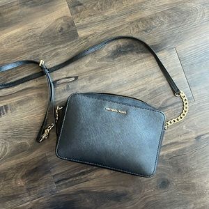 michael kors crossbody purse